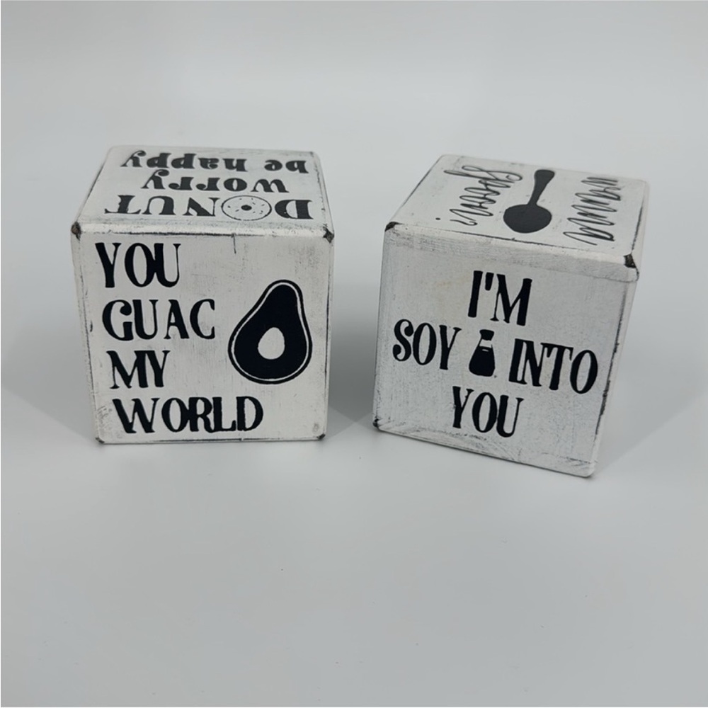 NEWin Box. “Lavender Inspired” Set of Funny
Kitchen Block Signs Decor Blk & Wht